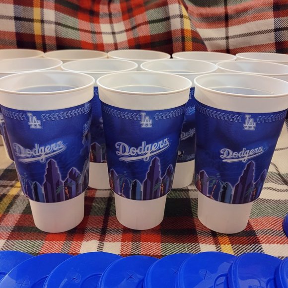 Set of 12 Vintage (2005) Collectible L.A. Dodgers Stadium Holo Cups ⚾⚾⚾ - Picture 3 of 11